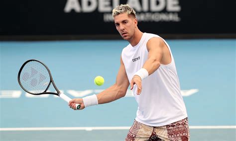 kokkinakis tennis live